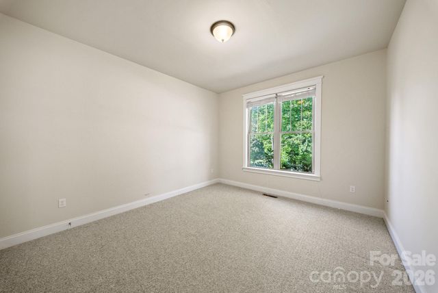 289 Fennel Dun Circle, Biltmore Lake, NC 28715
