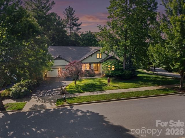 289 Fennel Dun Circle, Biltmore Lake, NC 28715
