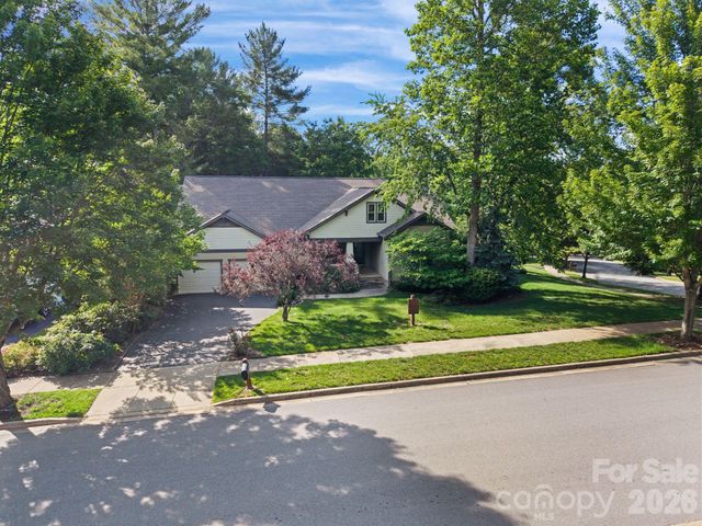 289 Fennel Dun Circle, Biltmore Lake, NC 28715