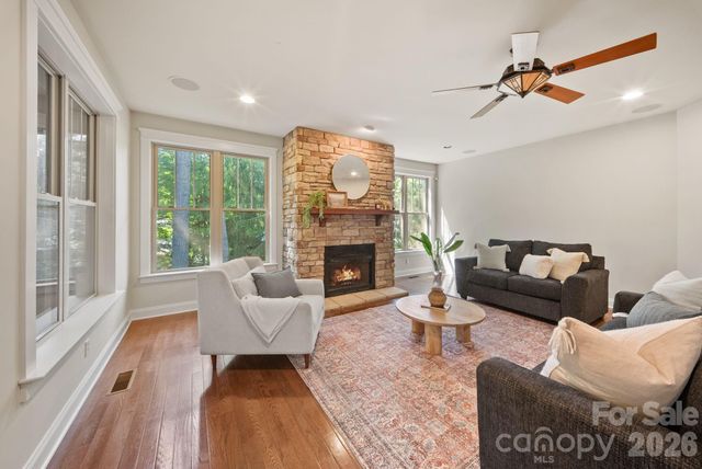 289 Fennel Dun Circle, Biltmore Lake, NC 28715