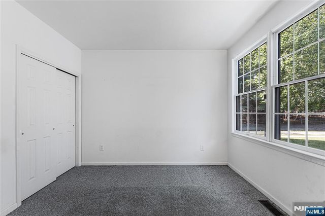 34 Spring Hollow, Old Tappan, NJ 07675