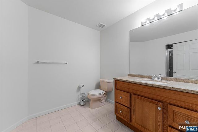 34 Spring Hollow, Old Tappan, NJ 07675