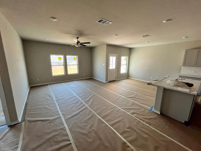 176 Wind Hill, Jarrell, TX 76537