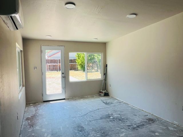 1629 College Ave, Modesto, CA 95350