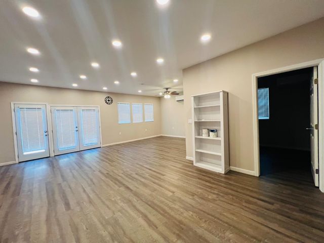 1629 College Ave, Modesto, CA 95350