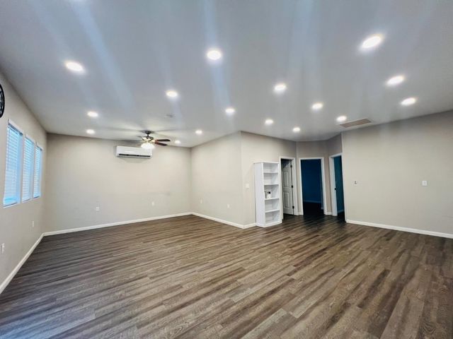 1629 College Ave, Modesto, CA 95350