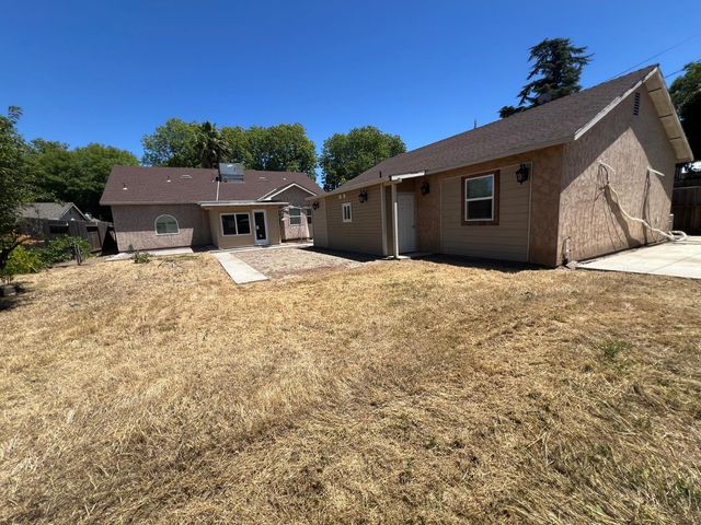 1629 College Ave, Modesto, CA 95350
