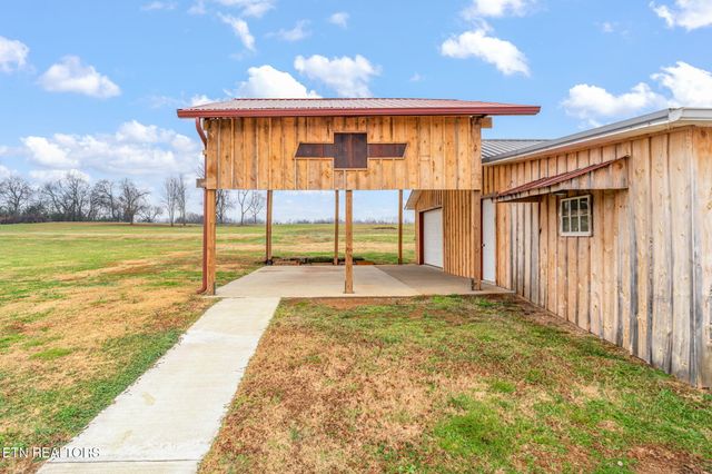 1037 Whites Mill Rd, Maryville, TN 37803