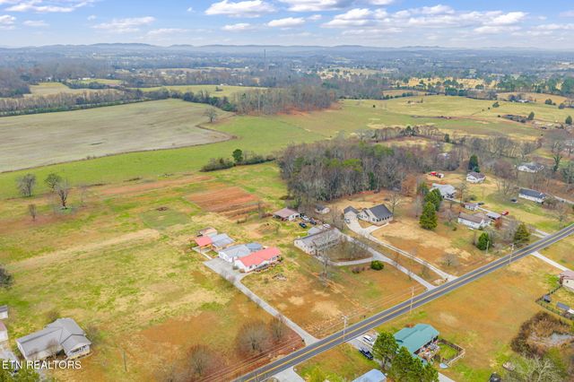 1037 Whites Mill Rd, Maryville, TN 37803