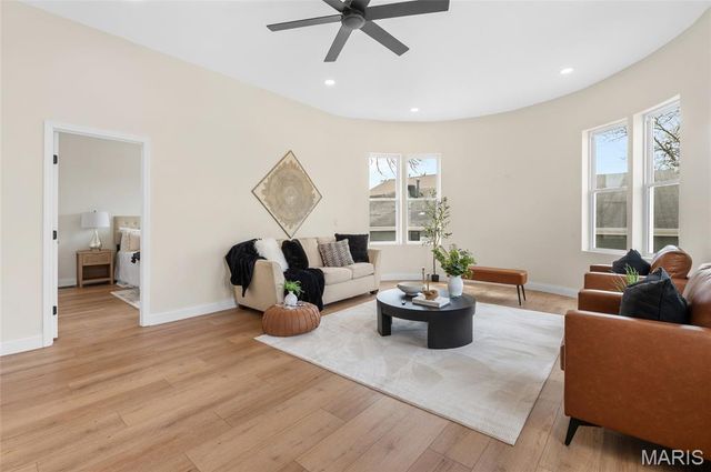 512 Broadway, Highland, IL 62249