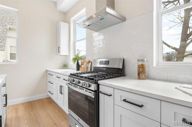 512 Broadway, Highland, IL 62249