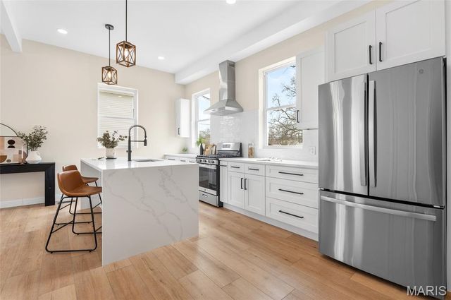 512 Broadway, Highland, IL 62249