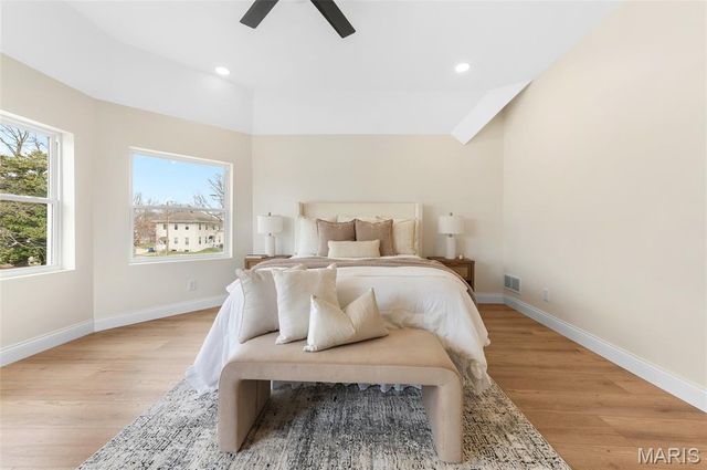 512 Broadway, Highland, IL 62249