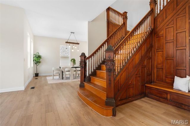 512 Broadway, Highland, IL 62249