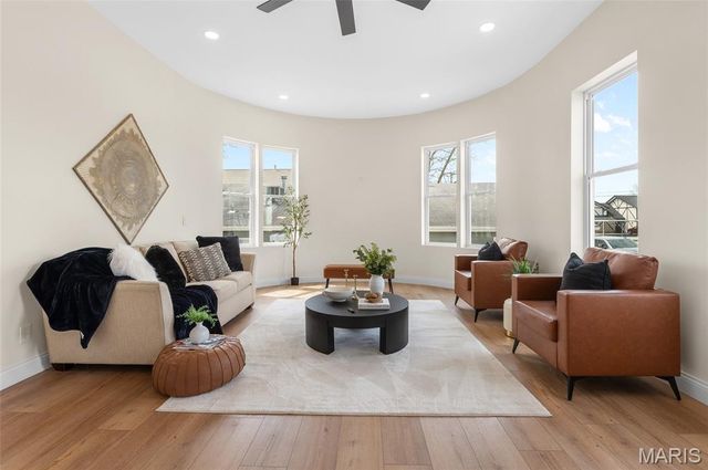 512 Broadway, Highland, IL 62249