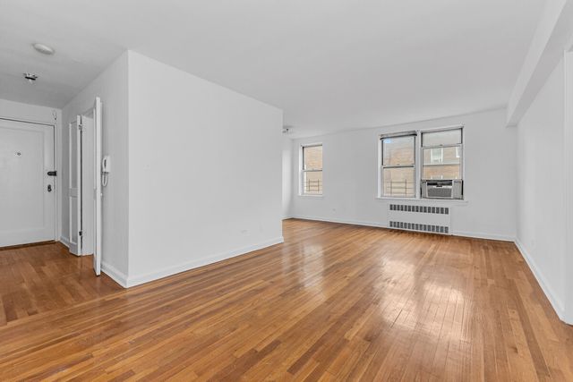 6707 Yellowstone Blvd Apt 5F, New York City, NY 11375