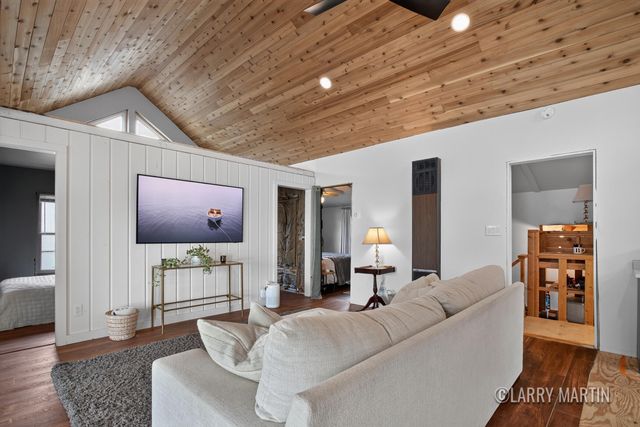 16510 Bass Lake Avenue NE, Gowen, MI 49326