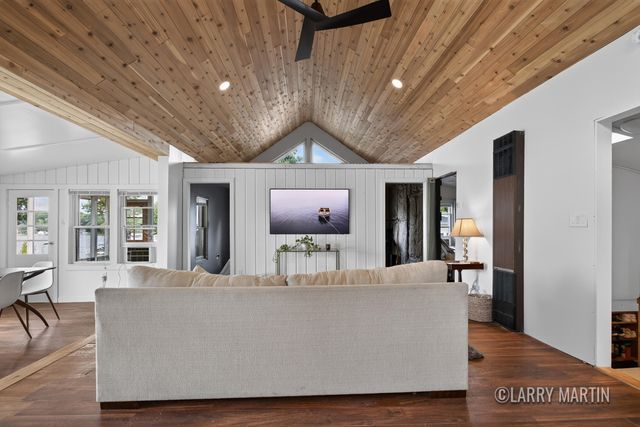 16510 Bass Lake Avenue NE, Gowen, MI 49326