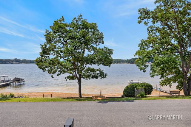 16510 Bass Lake Avenue NE, Gowen, MI 49326