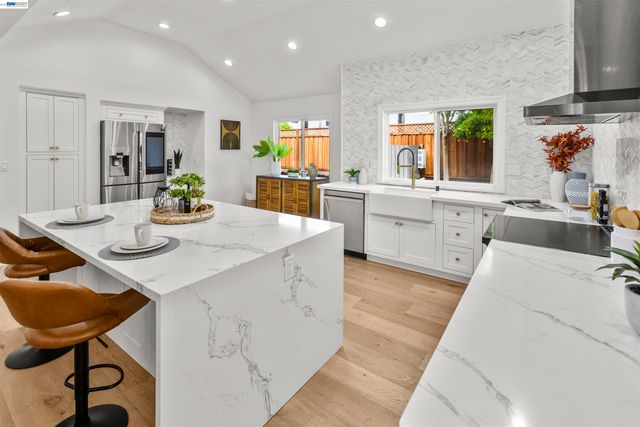 6427 Paseo Santa Maria, Pleasanton, CA 94566