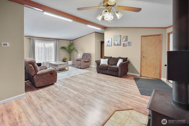 284 NE 18.8 Road, Soap Lake, WA 98851