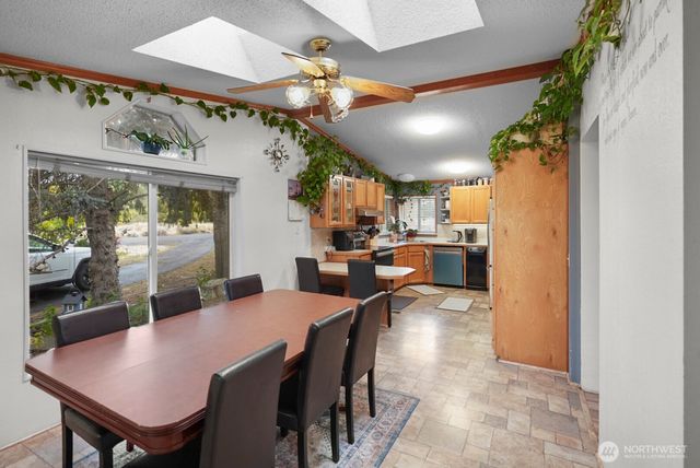 284 NE 18.8 Road, Soap Lake, WA 98851