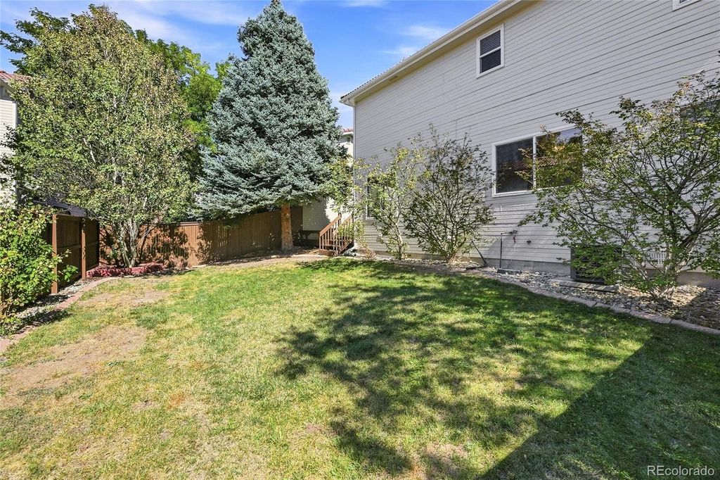Image 26 of property listing at 1371 Laurenwood Way, Highlands Ranch, CO 80129