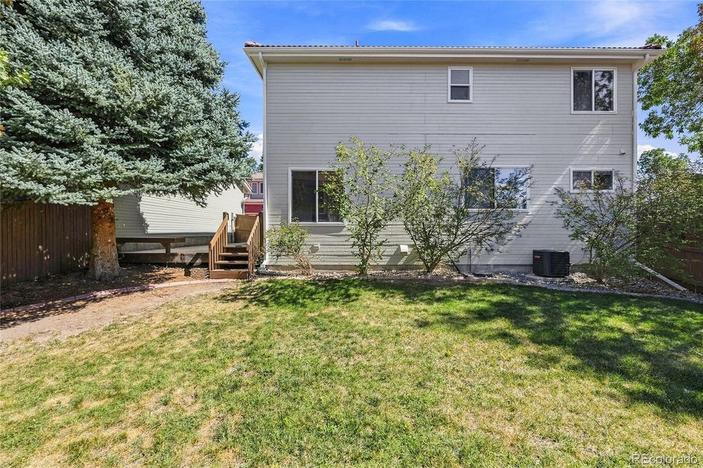Image 27 of property listing at 1371 Laurenwood Way, Highlands Ranch, CO 80129