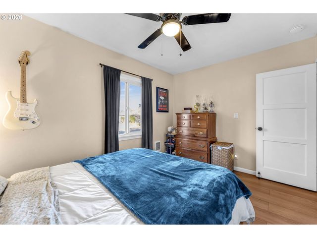 3109 E 28TH St, Vancouver, WA 98661