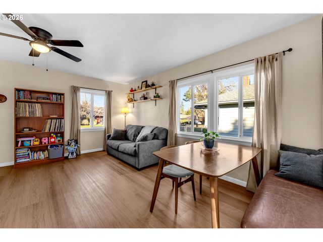 3109 E 28TH St, Vancouver, WA 98661