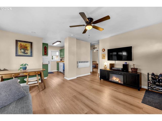 3109 E 28TH St, Vancouver, WA 98661