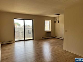 238 Palisade Avenue 3, Cliffside Park, NJ 07010