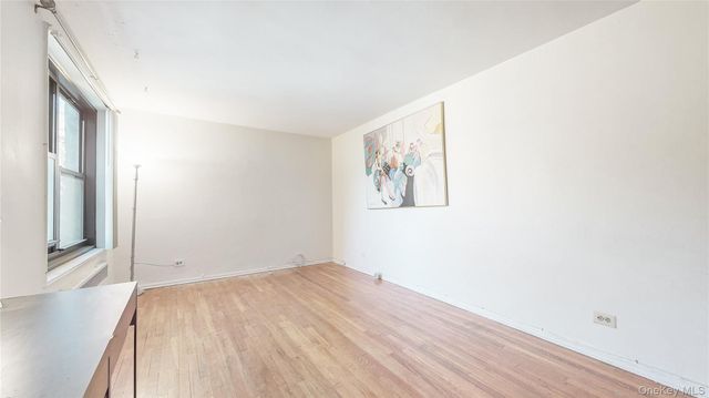 83-20 98th Street 5J, Woodhaven, NY 11421