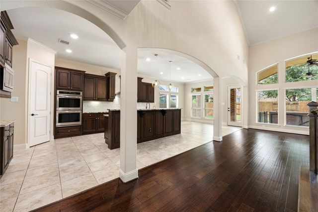 27611 Fleetwood Bend Lane, Katy, TX 77494