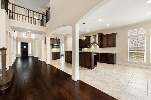 27611 Fleetwood Bend Lane, Katy, TX 77494