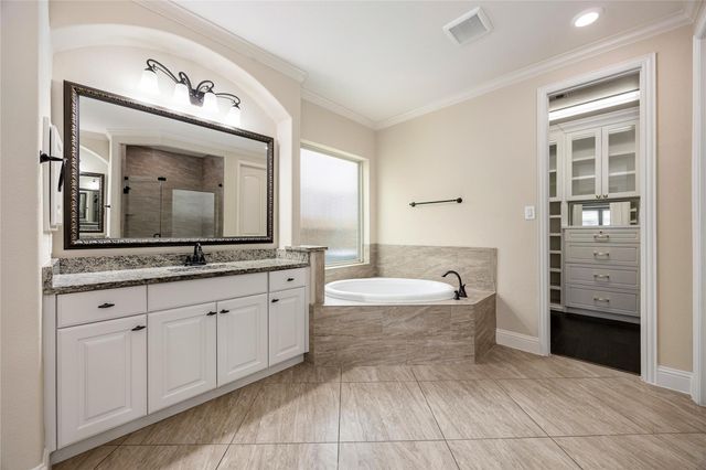 27611 Fleetwood Bend Lane, Katy, TX 77494