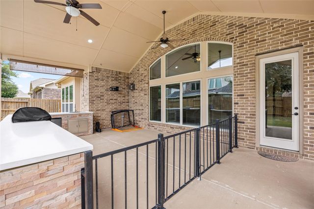 27611 Fleetwood Bend Lane, Katy, TX 77494