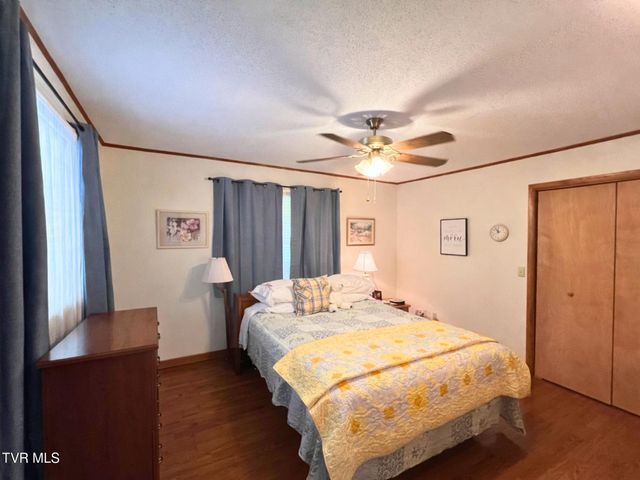 60 West School Street, Mosheim, TN 37818