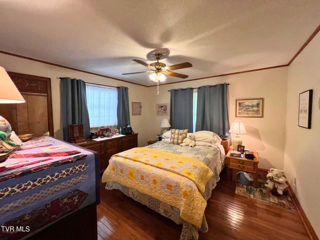 60 West School Street, Mosheim, TN 37818
