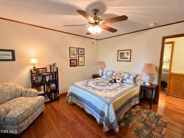 60 West School Street, Mosheim, TN 37818
