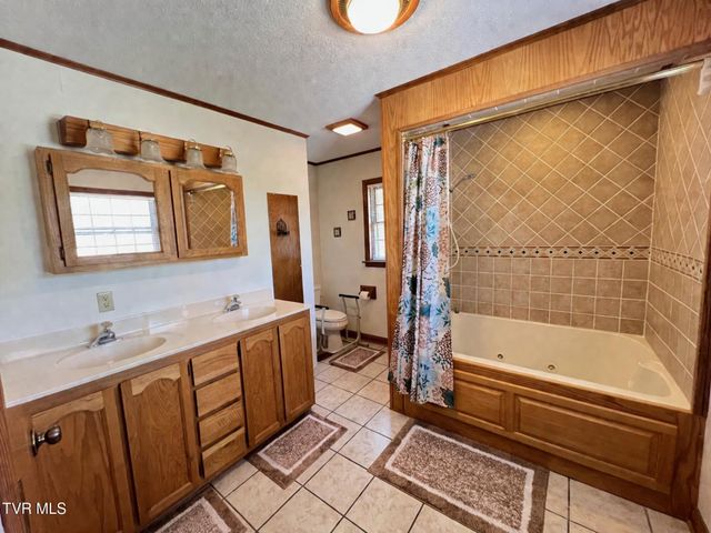 60 West School Street, Mosheim, TN 37818