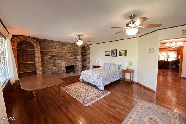 60 West School Street, Mosheim, TN 37818