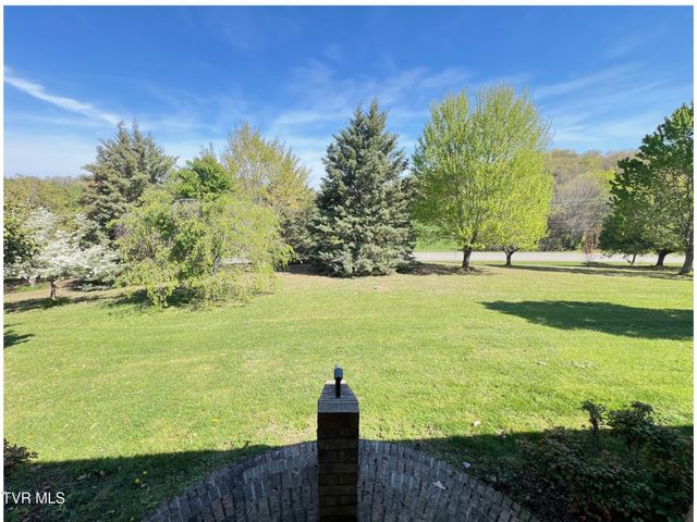 60 West School Street, Mosheim, TN 37818