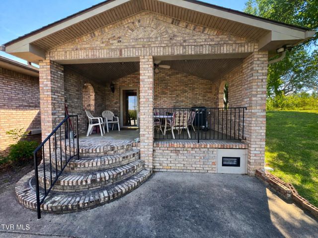 60 West School Street, Mosheim, TN 37818