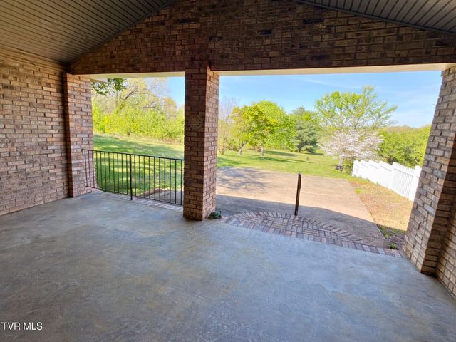 60 West School Street, Mosheim, TN 37818