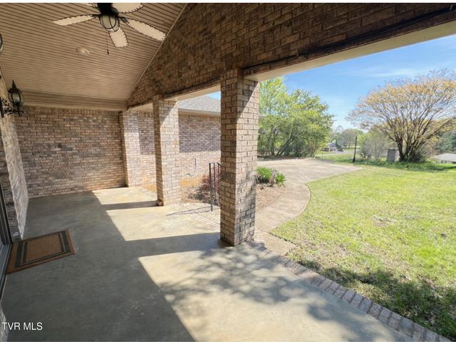 60 West School Street, Mosheim, TN 37818