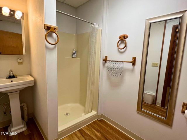 60 West School Street, Mosheim, TN 37818