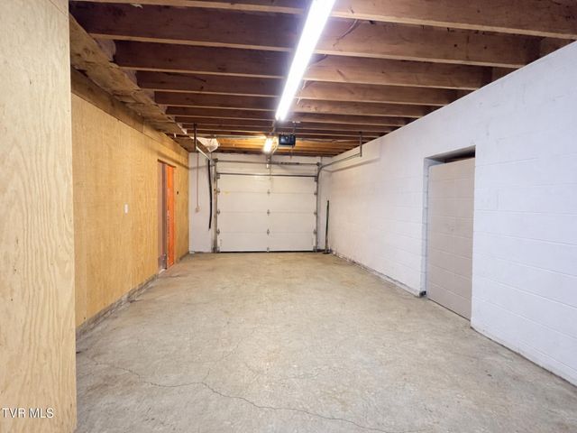 60 West School Street, Mosheim, TN 37818