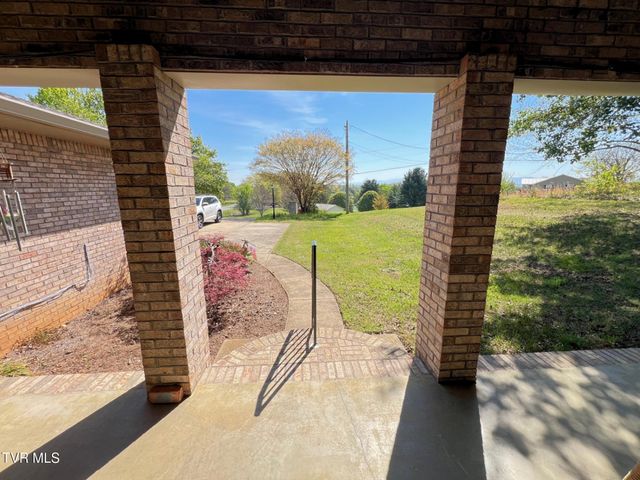 60 West School Street, Mosheim, TN 37818