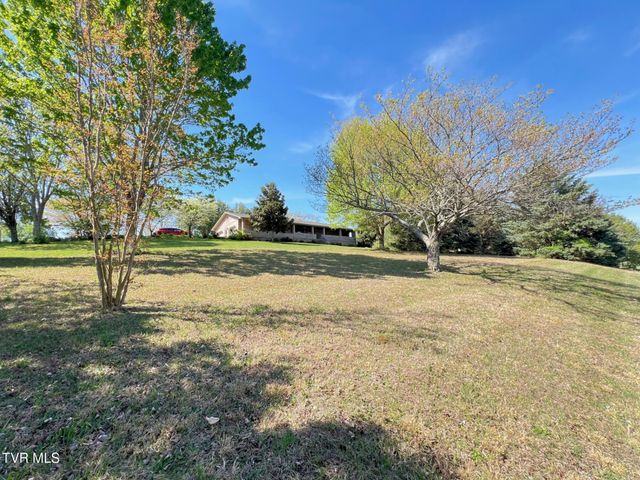 60 West School Street, Mosheim, TN 37818
